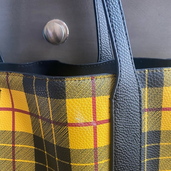 Steve Madden Tote - Cher Clueless Vibes Yellow Plaid Crossbody with Makeup bag! - Picture 5 of 9
